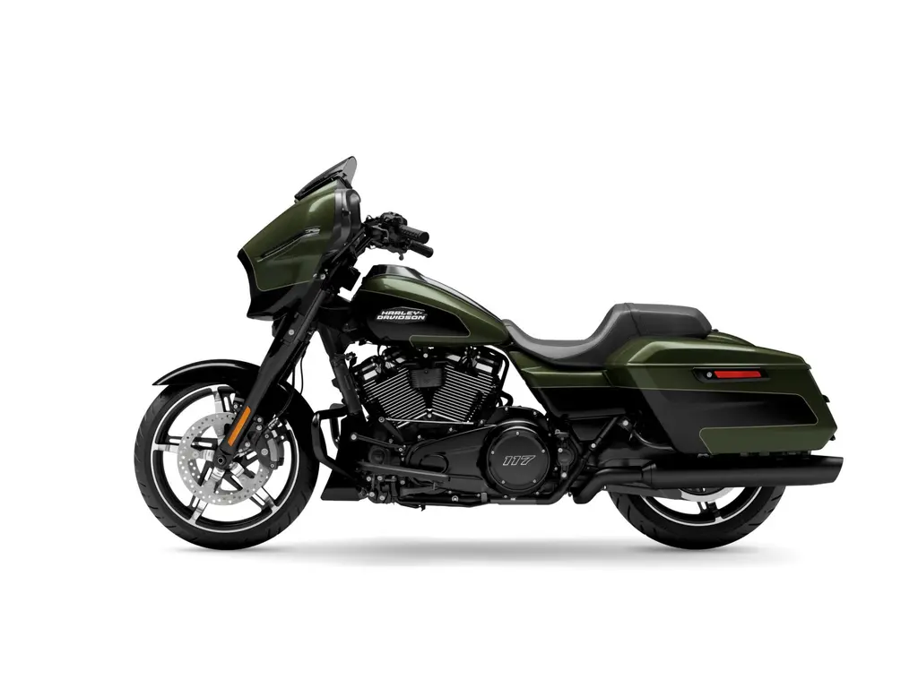 2026 Harley-Davidson Street Glide® Olive Steel Metallic/Vivid Black (Black Finish)