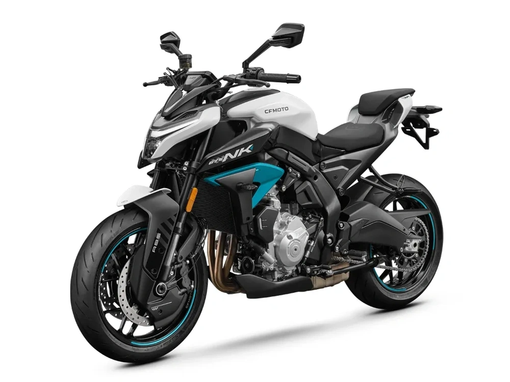 2026 CFMOTO 675NK 675NK Glacier White alt