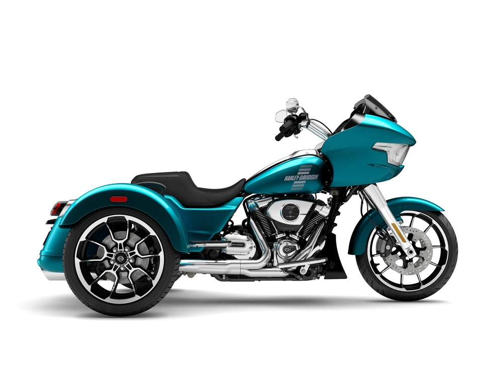 2026 Harley-Davidson Road Glide® 3 Road Glide® 3 Teal Thunder (Chrome Trim) alt
