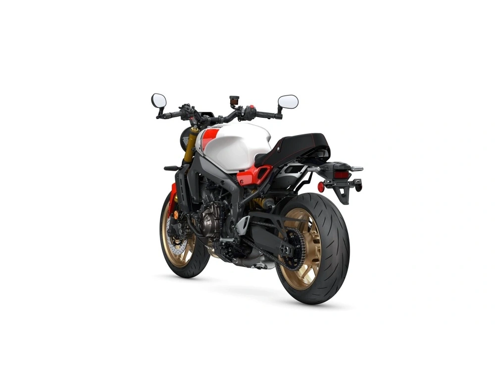 2026 Yamaha XSR900 XSR900 Heritage White alt