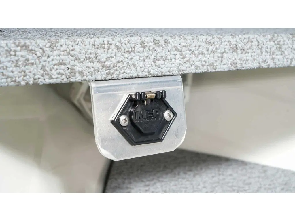 Bateaux Legend r15 sc 2026