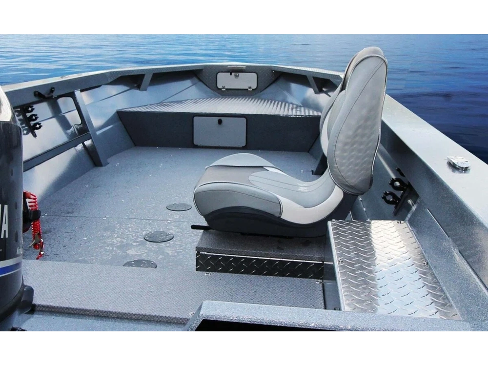 2026 Kingfisher 1825 Warrior Tiller 1825 Warrior Tiller alt