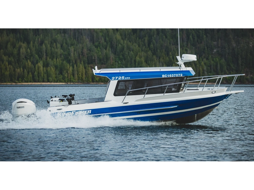 2026 Kingfisher 2725 XRS 2725 XRS alt