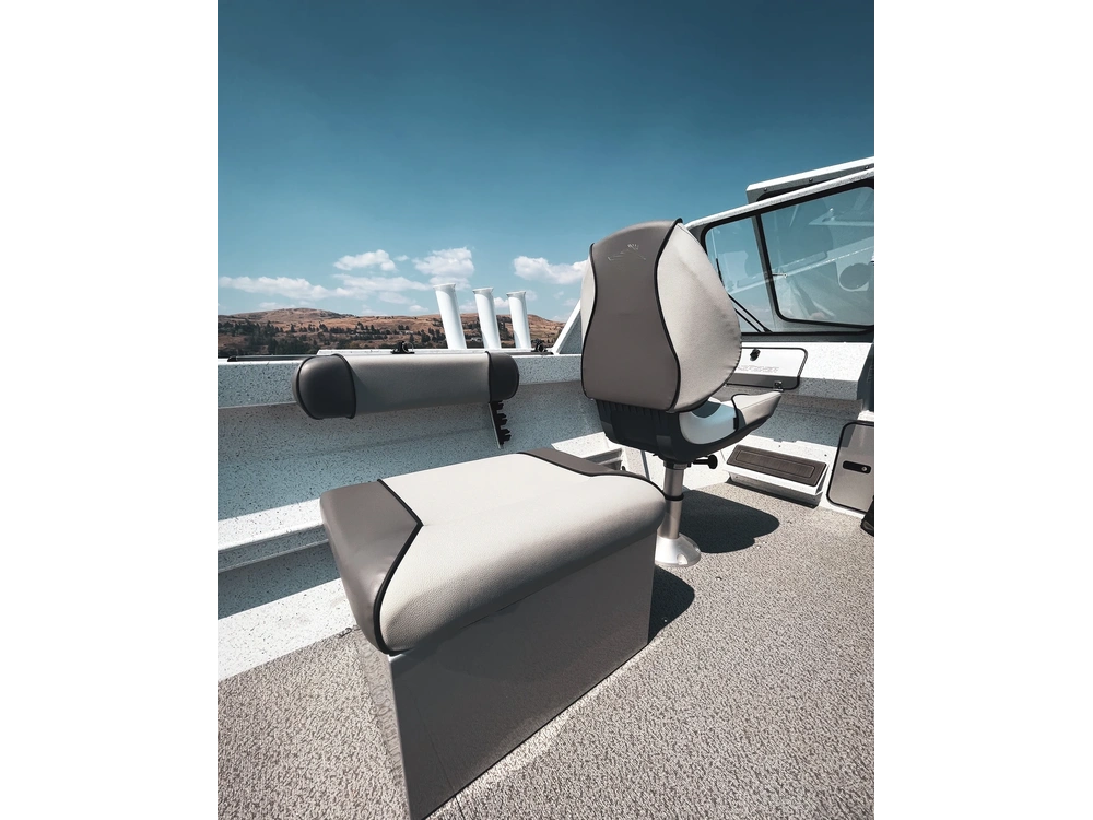 2026 Kingfisher 1825 Falcon 1825 Falcon alt