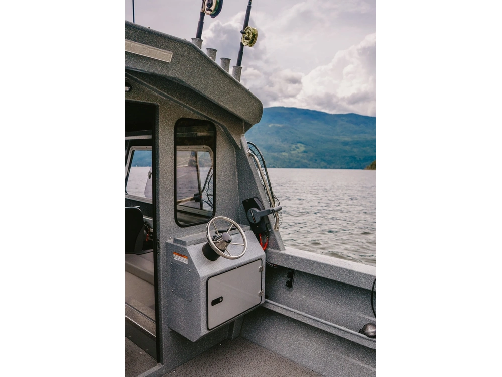 2026 Kingfisher 2025 Escape HT 2025 Escape HT alt