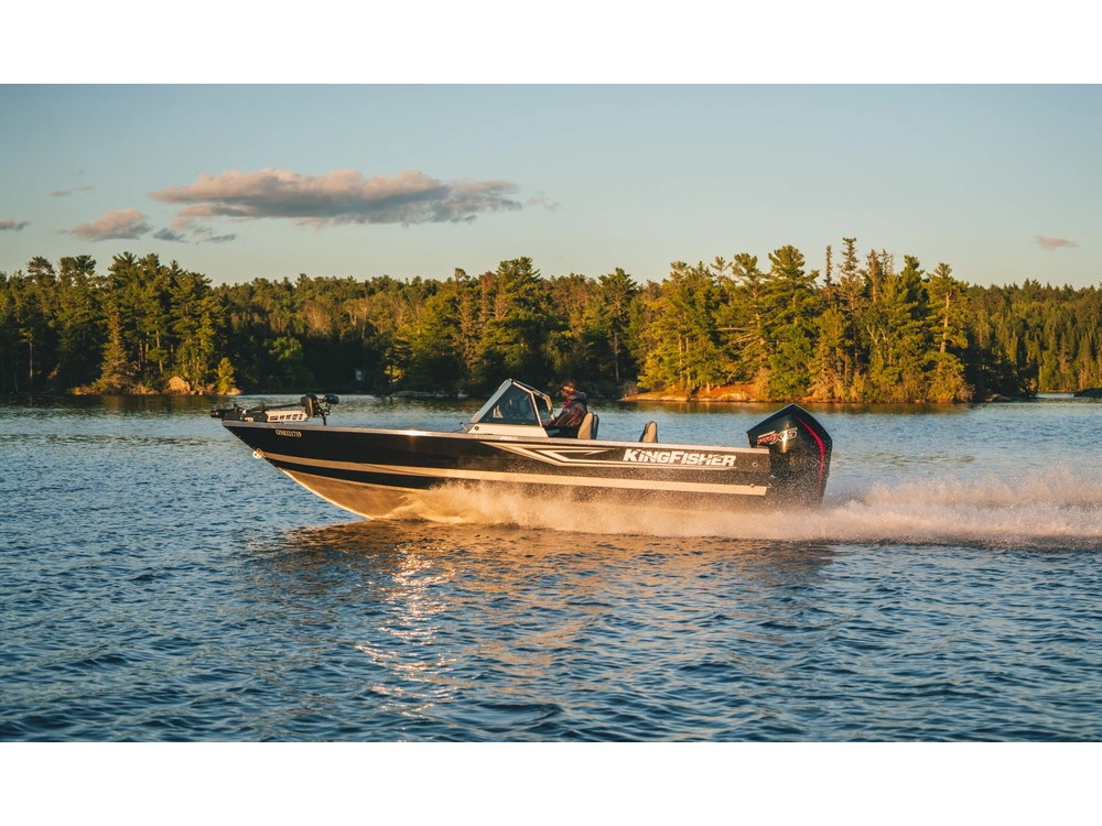 2026 Kingfisher 2125 Arrow Sport 2125 Arrow Sport alt