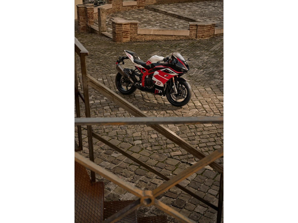 2026 Bimota KB399 KB399 alt