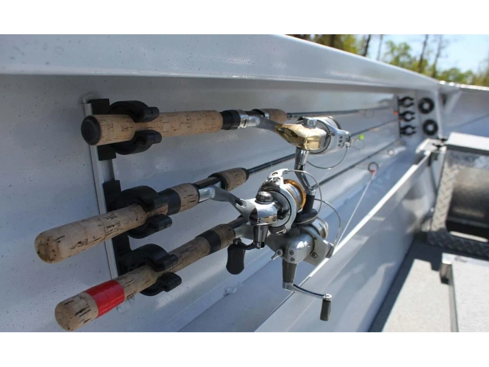 2026 Kingfisher 1825 Warrior Tiller 1825 Warrior Tiller alt