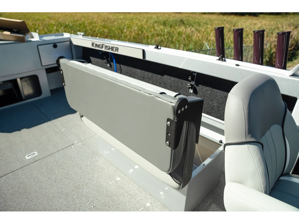 2026 Kingfisher 2025 Escape 2025 Escape alt