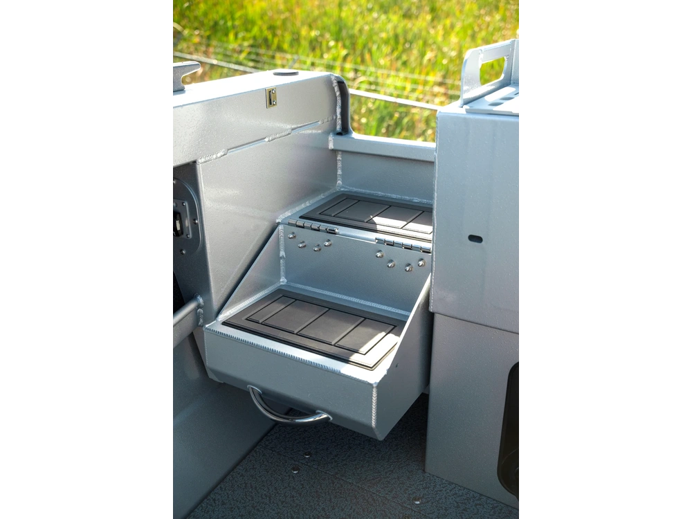 2026 Kingfisher 2025 Escape 2025 Escape alt