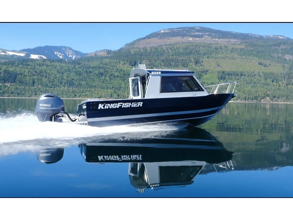 2026 Kingfisher 2225 Escape HT 2225 Escape HT alt