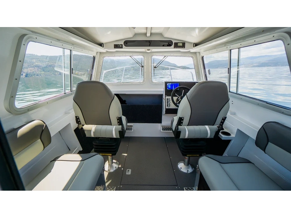 2026 Kingfisher 2325 Coastal Express 2325 Coastal Express alt