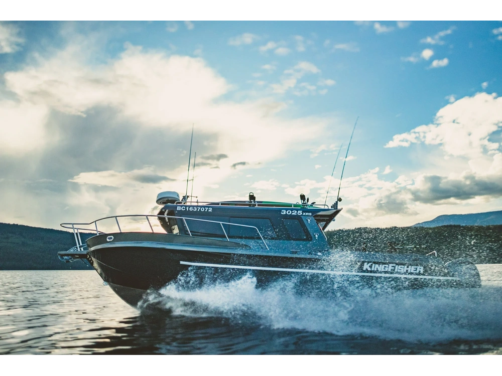 2026 Kingfisher 3025 XRS 3025 XRS alt