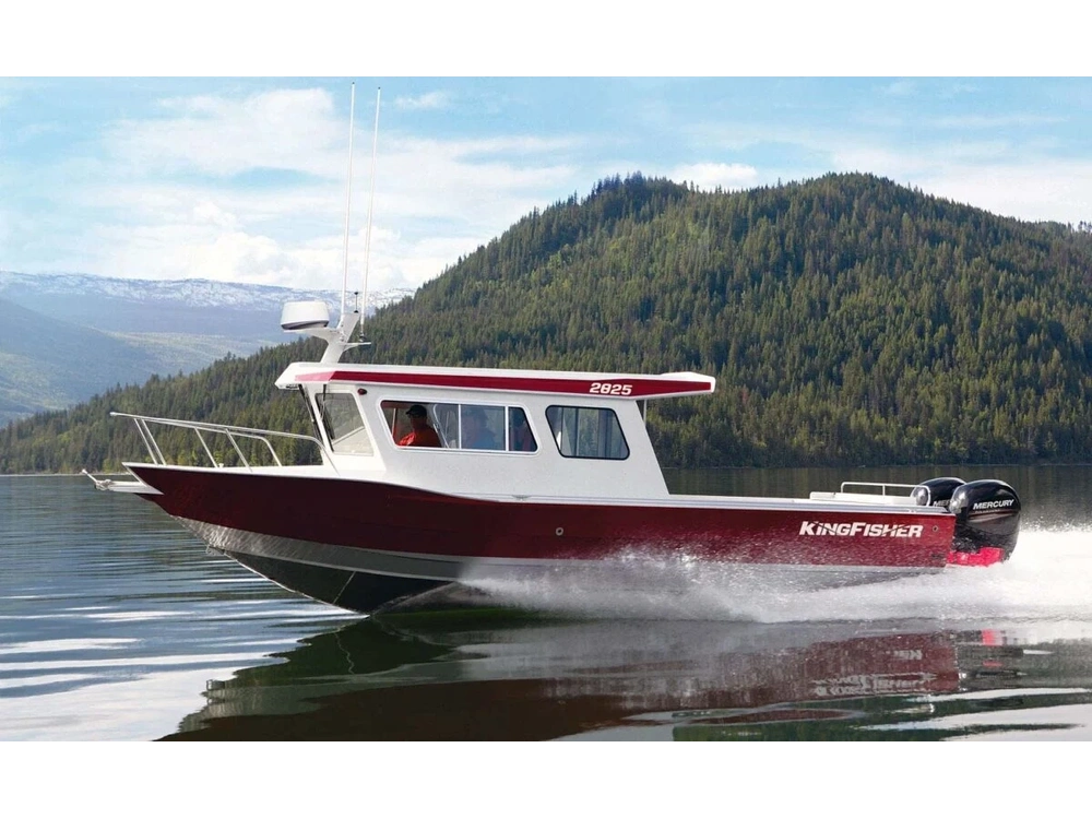 2026 Kingfisher 2825 Coastal Express 2825 Coastal Express alt