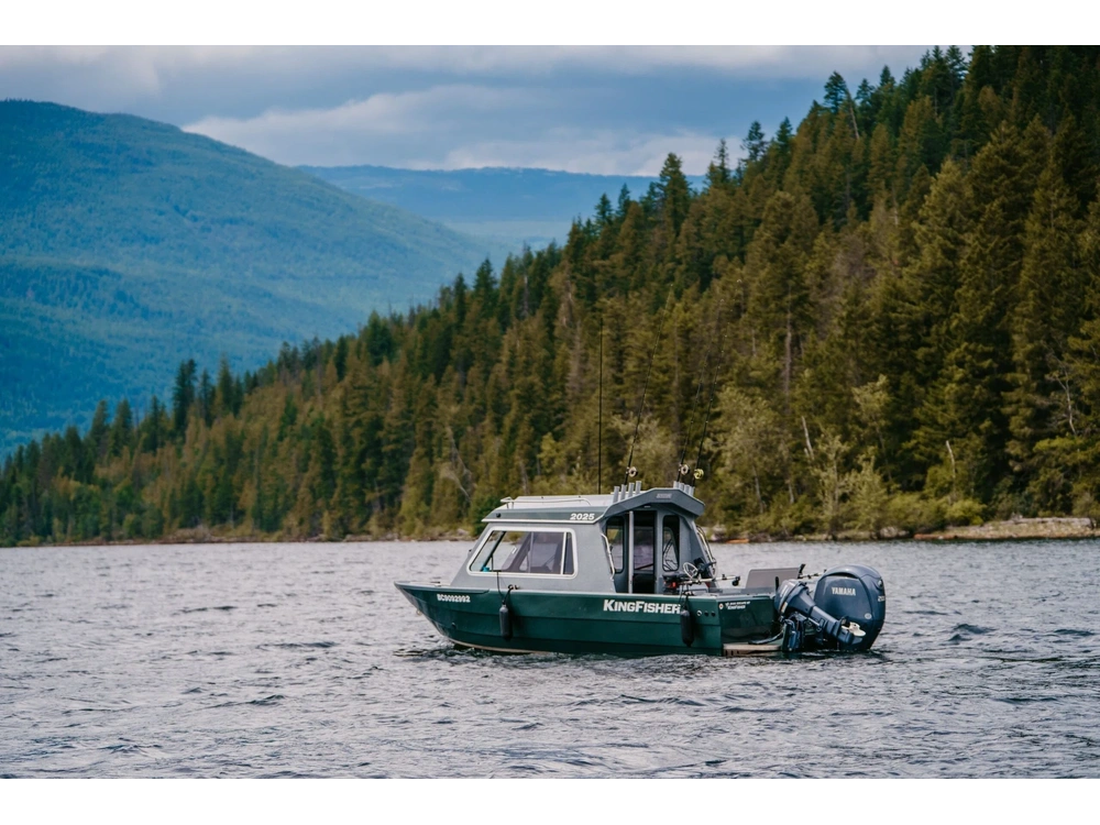 2026 Kingfisher 2025 Escape HT 2025 Escape HT alt