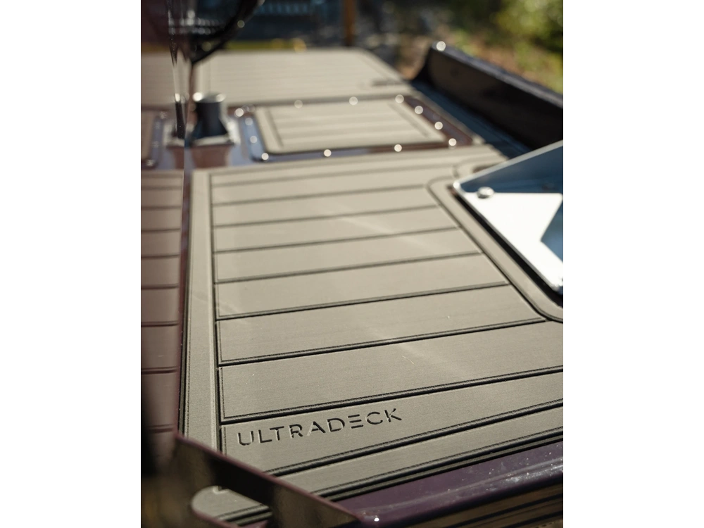 2026 Kingfisher 2025 Escape 2025 Escape alt