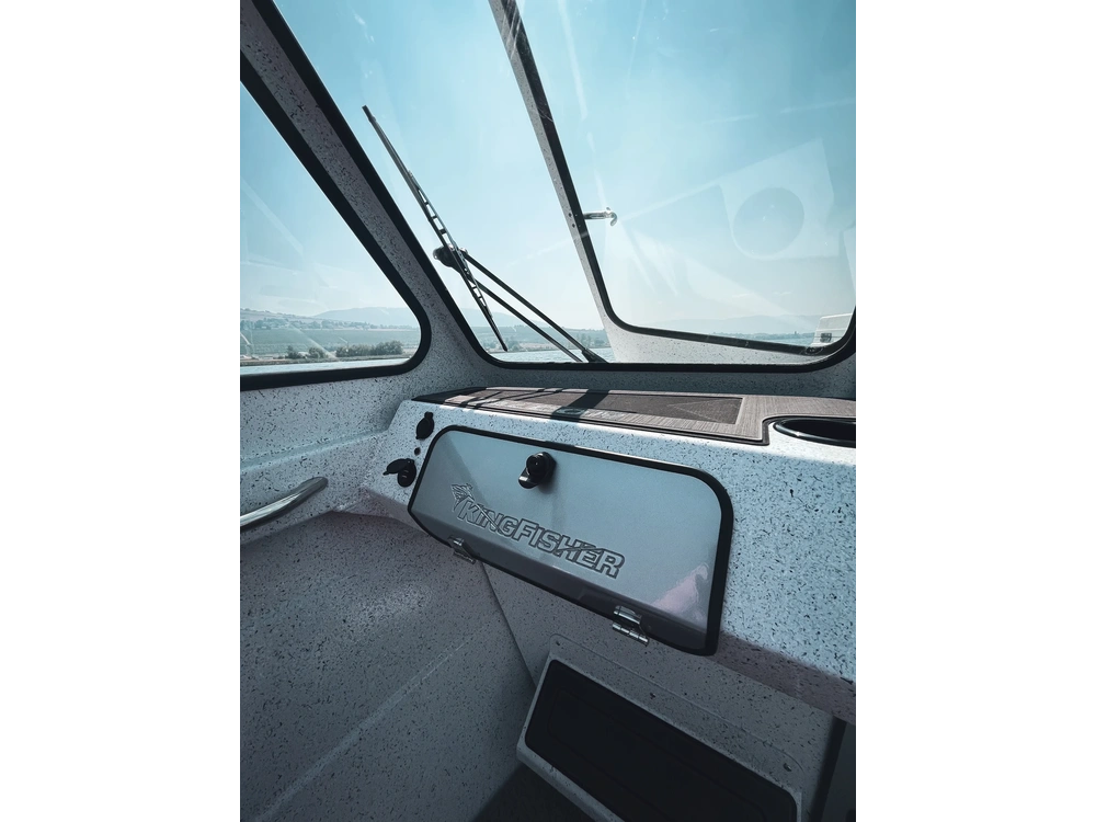 2026 Kingfisher 1825 Falcon 1825 Falcon alt