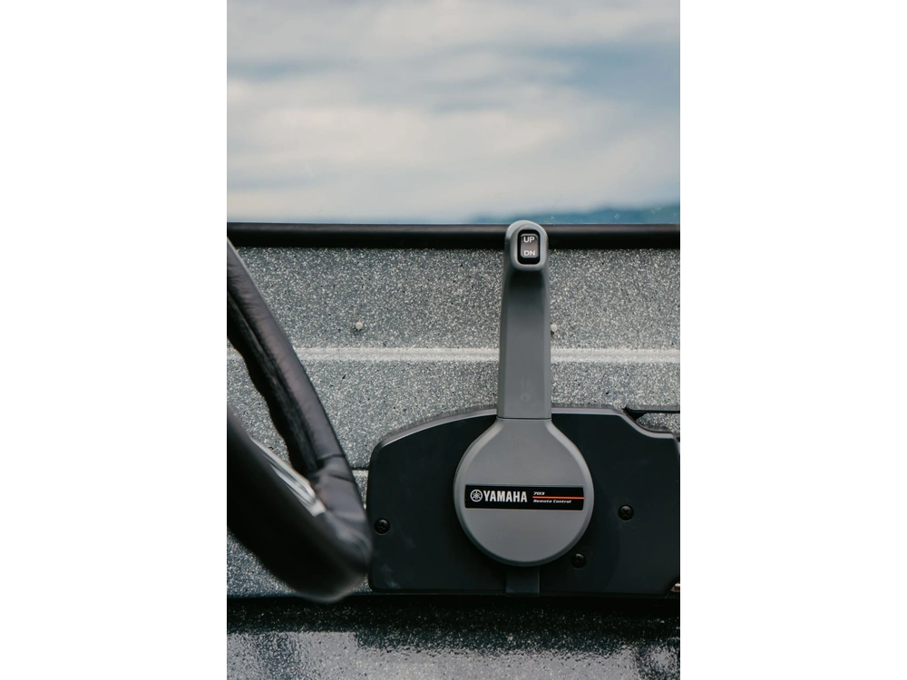 2026 Kingfisher 1825 Falcon 1825 Falcon alt