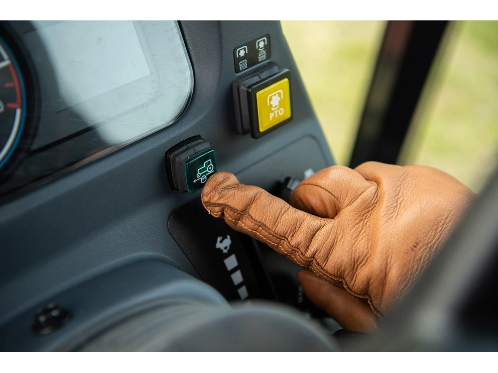 2026 TYM 4215C 4215C alt