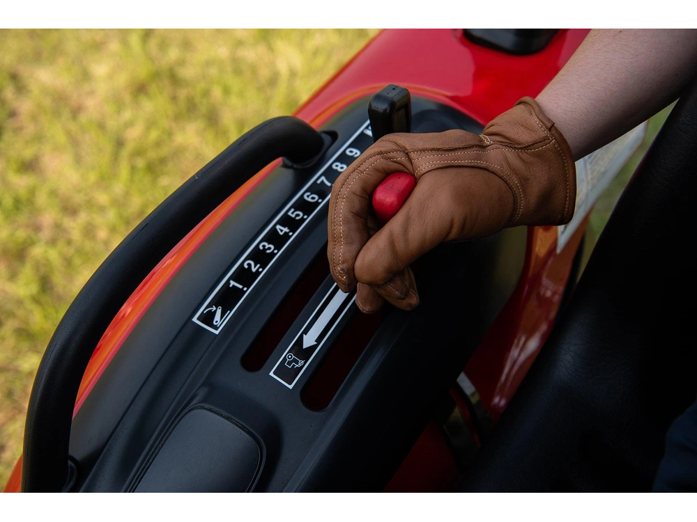 TYM 2400 2400 2026 alt