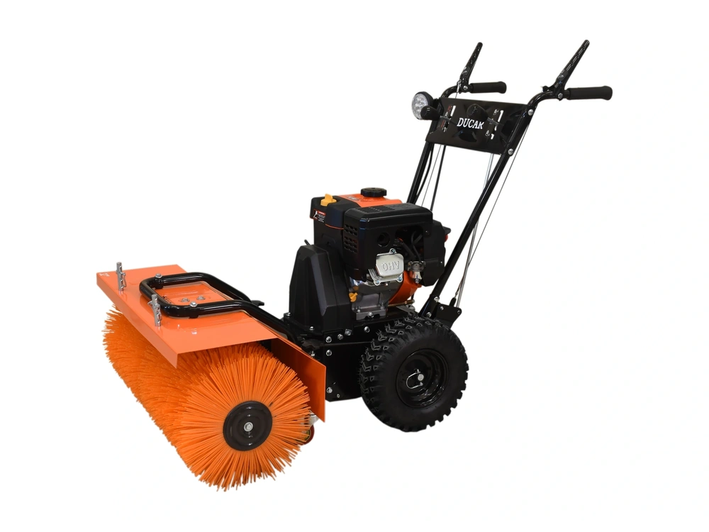 Ducar Brosse motorisée 32 po pour utilisation neige Brosse motorisée 32 po pour utilisation neige 2026 alt