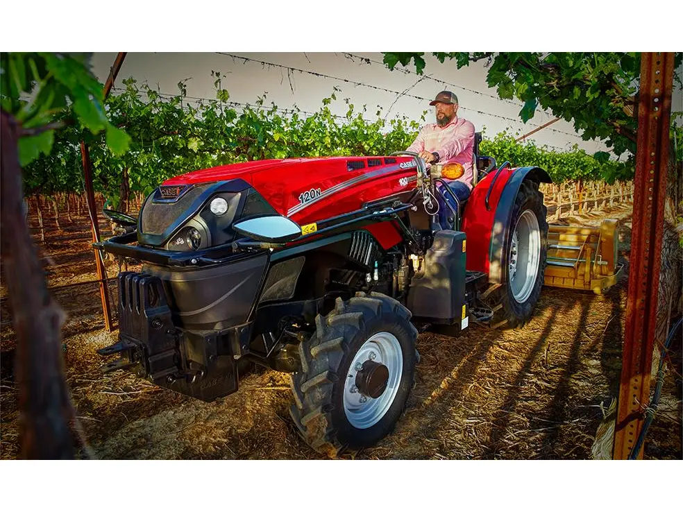 Case IH Farmall 120N 2026