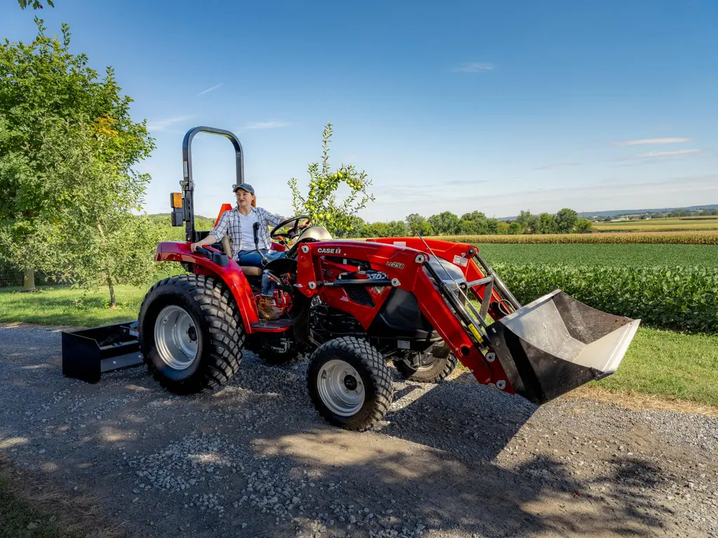 Case IH Farmall Compact 40A 2026