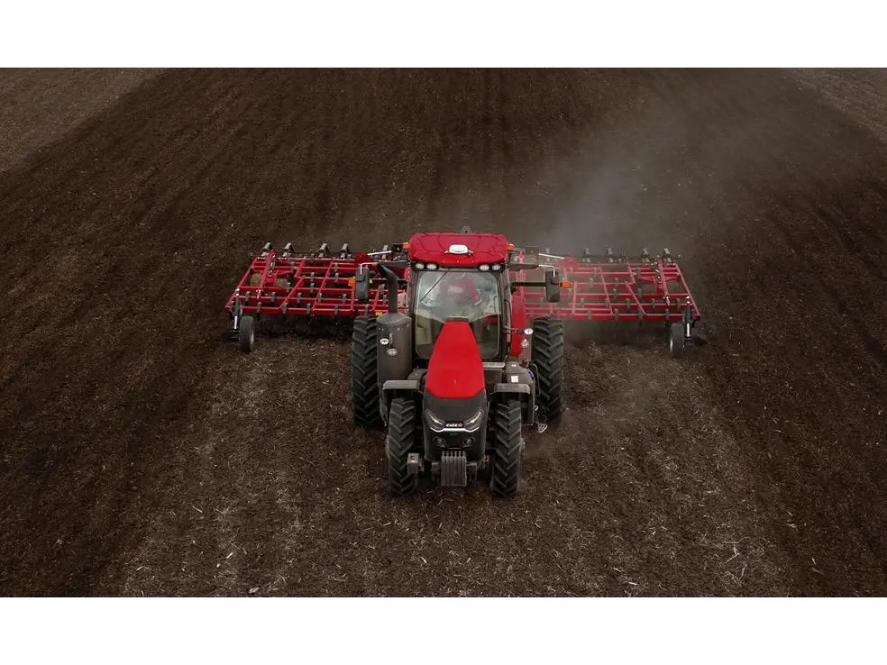 2026 Case IH Magnum 220