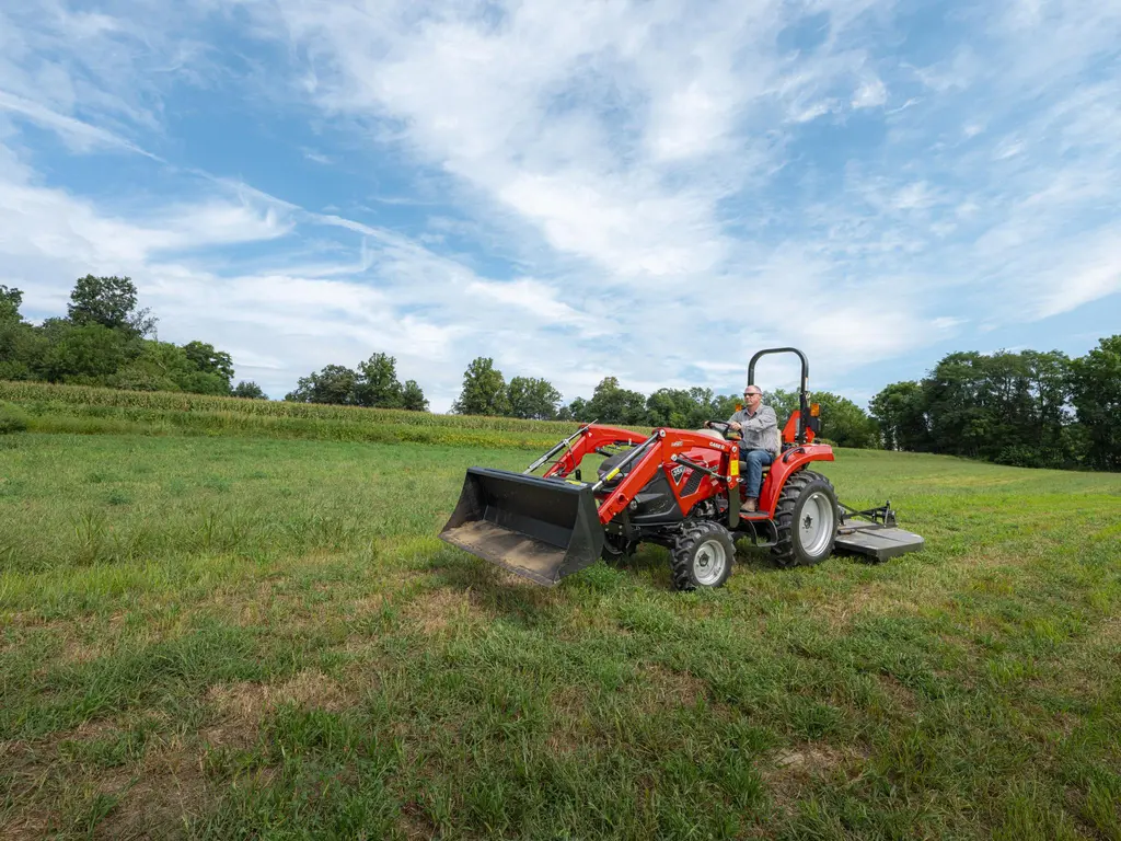 2026 Case IH Farmall Compact 35A