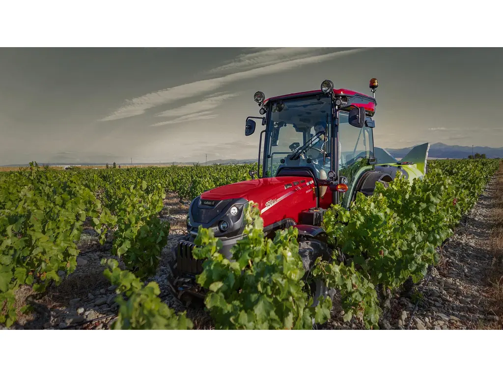 2026 Case IH Farmall 90CL