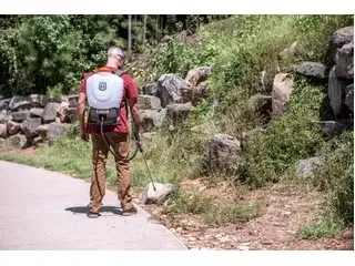 2026 Husqvarna 4 Gallon Battery Backpack Sprayer