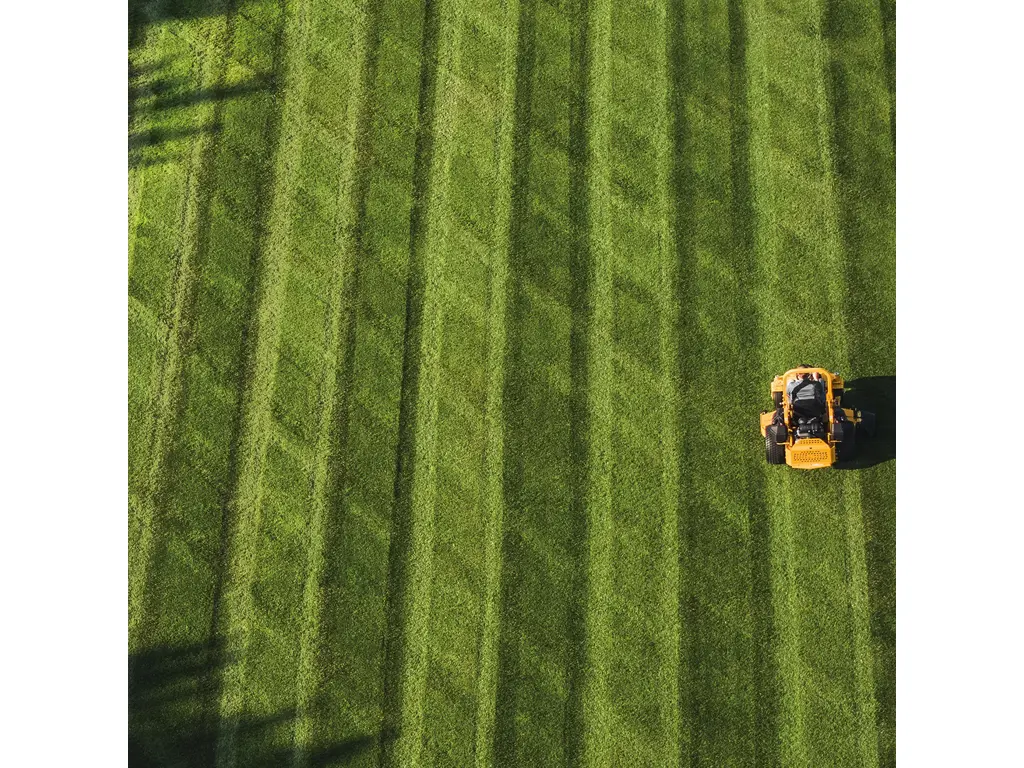 2026 Cub Cadet PRO Z 960S EFI