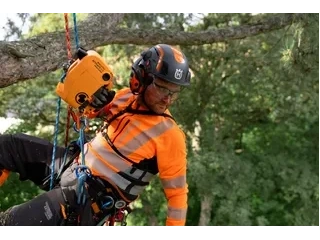 Husqvarna Husqvarna x Skylotec Power Ascender Husqvarna x Skylotec Power Ascender 2026 alt