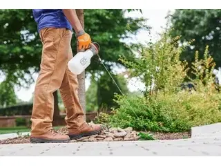 Husqvarna 48 oz. Handheld Sprayer 2026