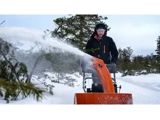 Husqvarna ST 124 2026