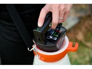 2026 Husqvarna 2 Gallon Battery Handheld Sprayer 2 Gallon Battery Handheld Sprayer alt