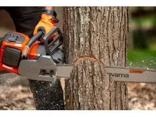2026 Husqvarna 550i XP® (battery and charger included)