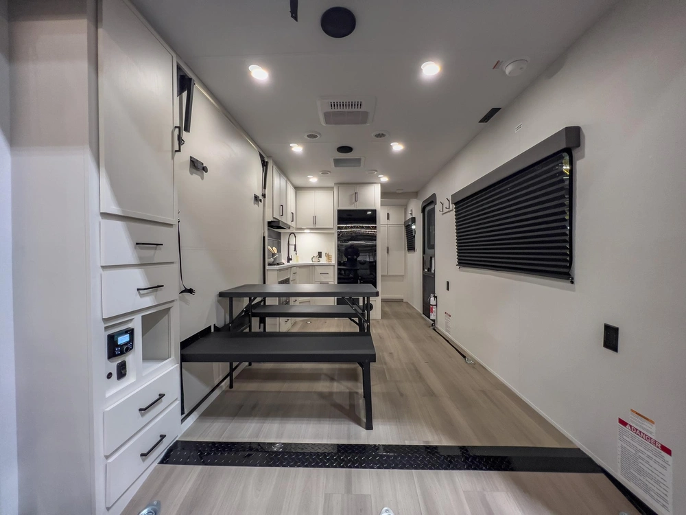 2026 Grand Design Momentum MAV Momentum MAV 17MAV alt