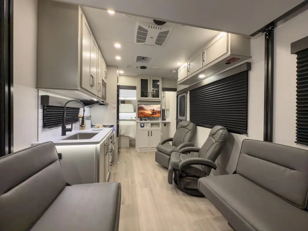 2026 Grand Design Momentum G-Class TT 21G