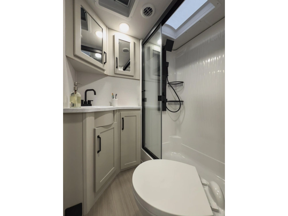 Grand Design Momentum Momentum 344M 2026 alt