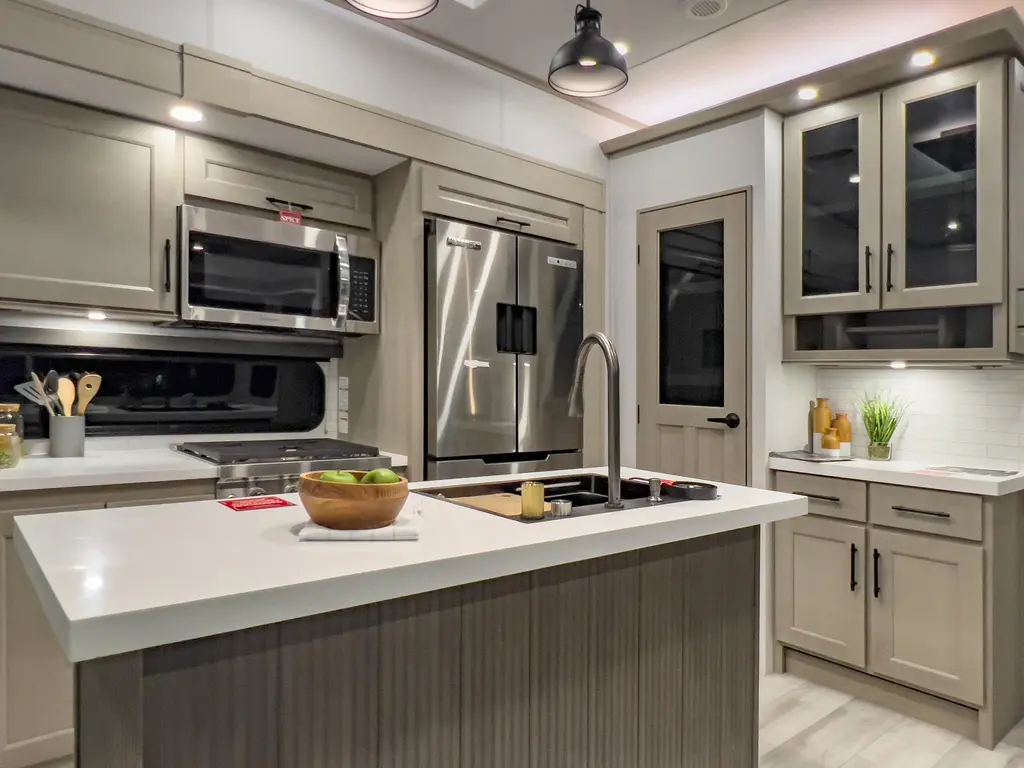Grand Design Influence 3704BH 2026