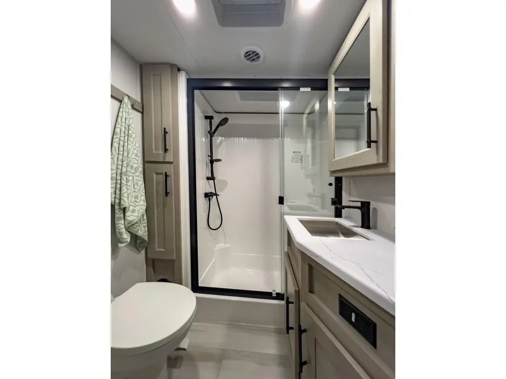 Grand Design Influence 3704BH 2026