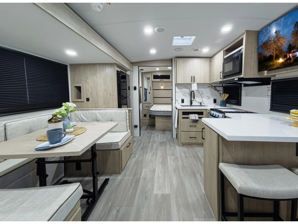 Grand Design Imagine Imagine 2470BH 2026 alt