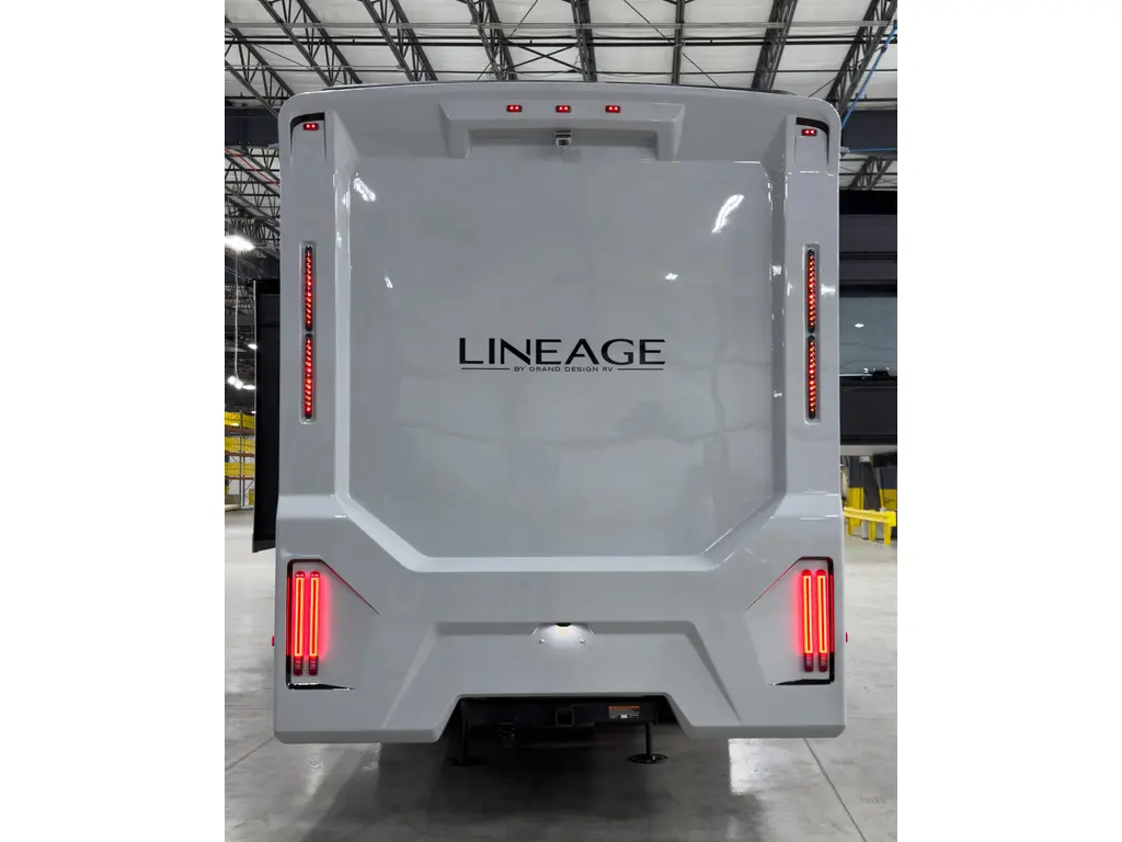 Grand Design Lineage Series F 31ZW 2026