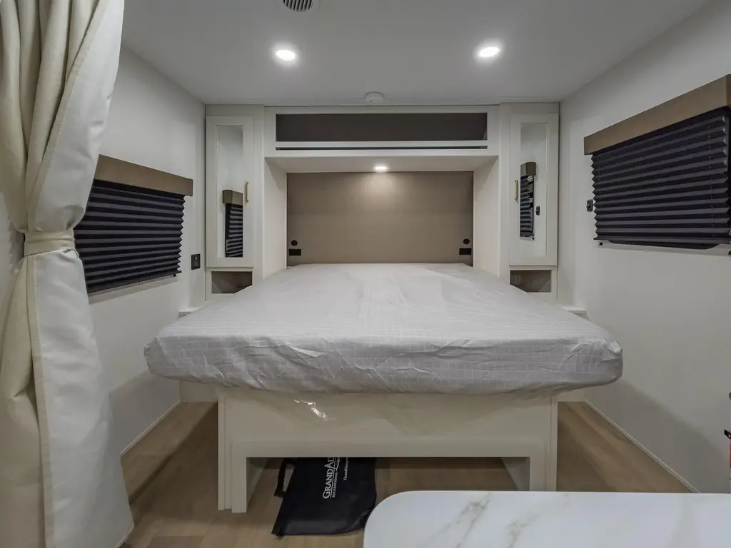 2026 Grand Design Transcend XPLOR 23BHX