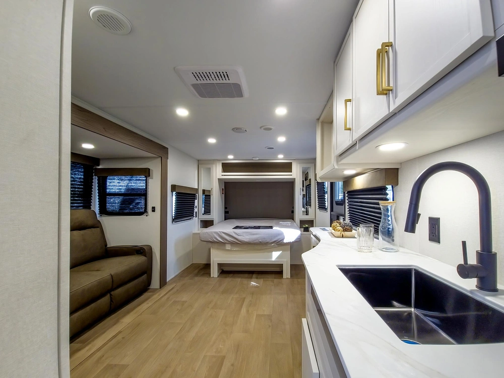 2026 Grand Design Transcend XPLOR Transcend XPLOR 20MKX alt