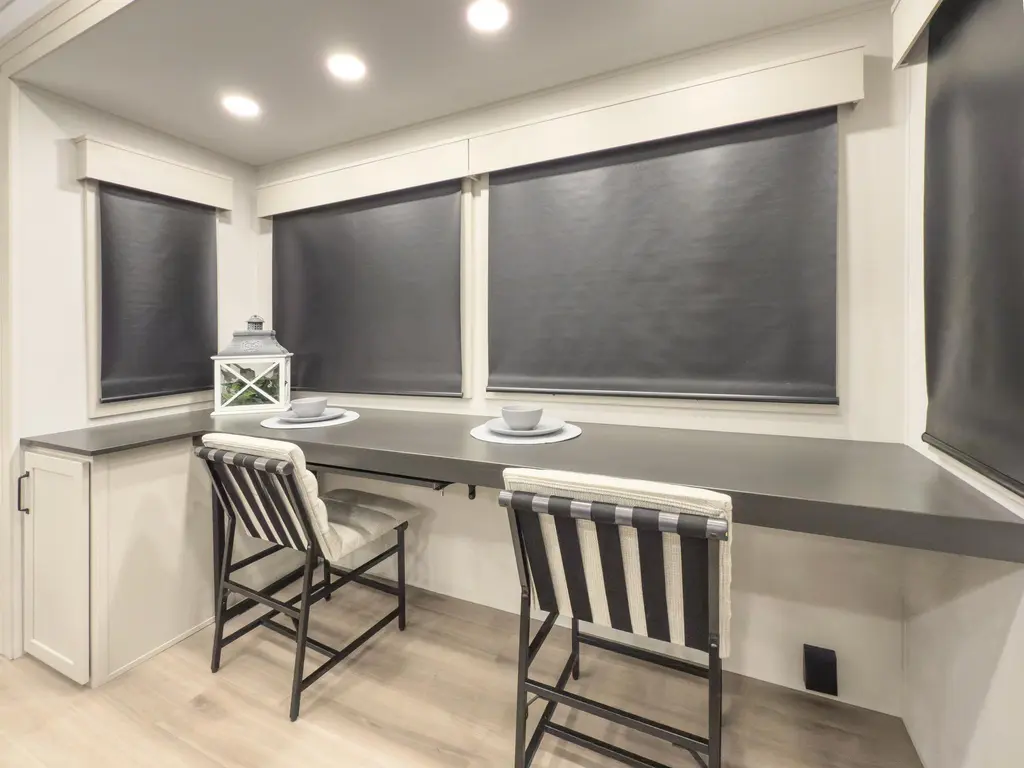 Grand Design Momentum 399M 2026