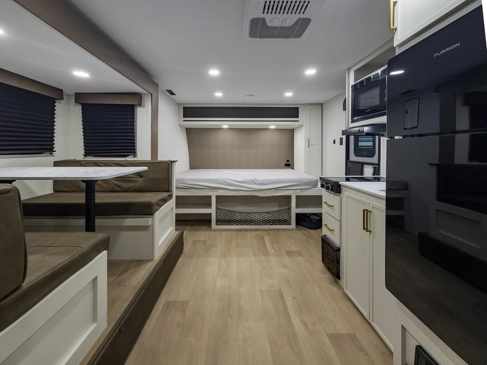 Grand Design Transcend One Transcend One 161DB 2026 alt