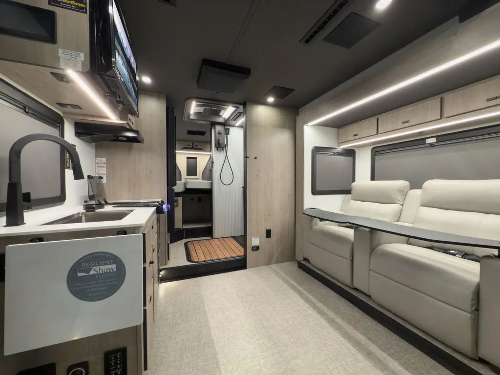 Grand Design Lineage Series M 25TK 2026