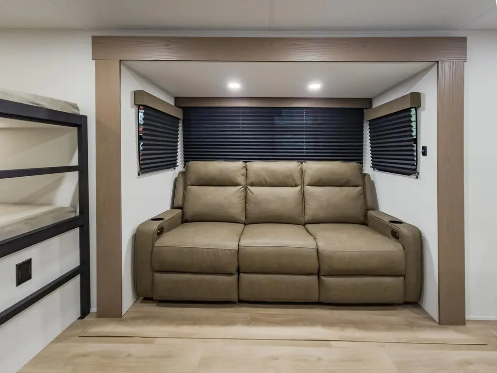 2026 Grand Design Transcend XPLOR 23BHX